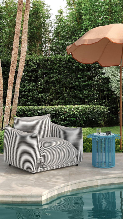 Saint Tropez - Stuffed Outdoor Armchair