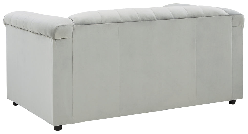 Josanna Loveseat