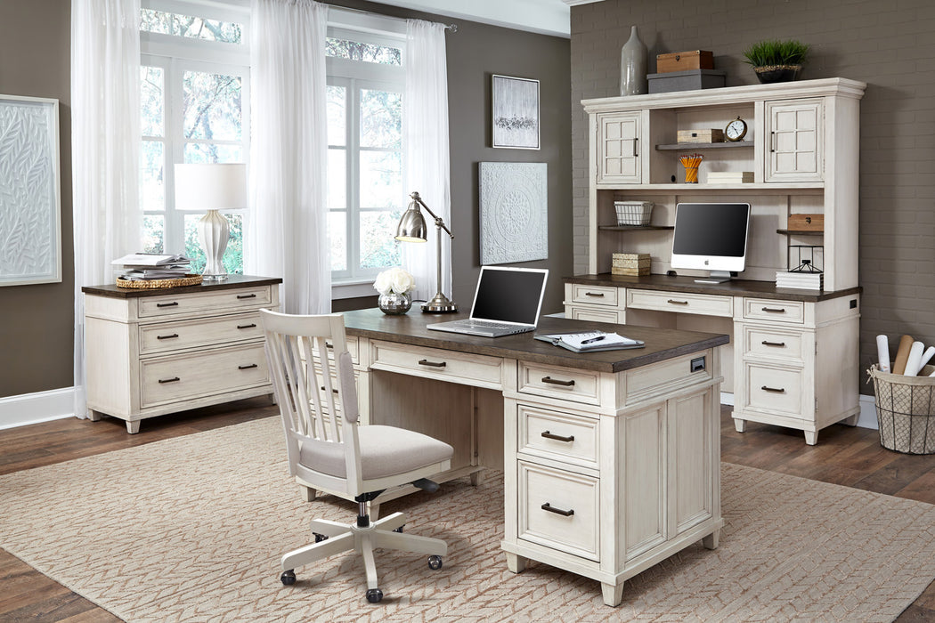 66" Executive Desk