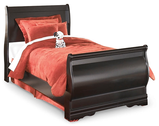 Huey Vineyard Full Sleigh Bed with Mirrored Dresser, Chest and Nightstand Factory Furniture Mattress & More - Online or In-Store at our Phillipsburg Location Serving Dayton, Eaton, and Greenville. Shop Now.